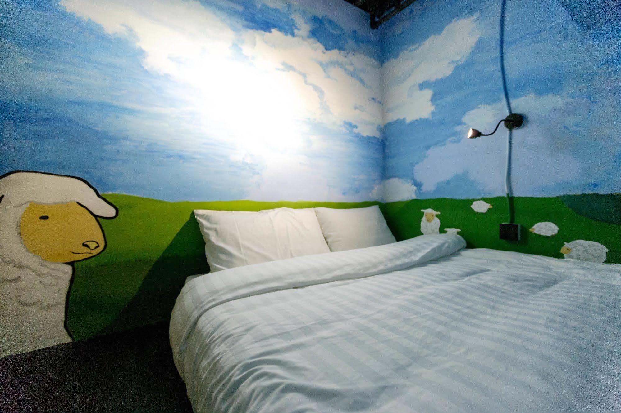Angels Hostel Taipei Ximen Buitenkant foto